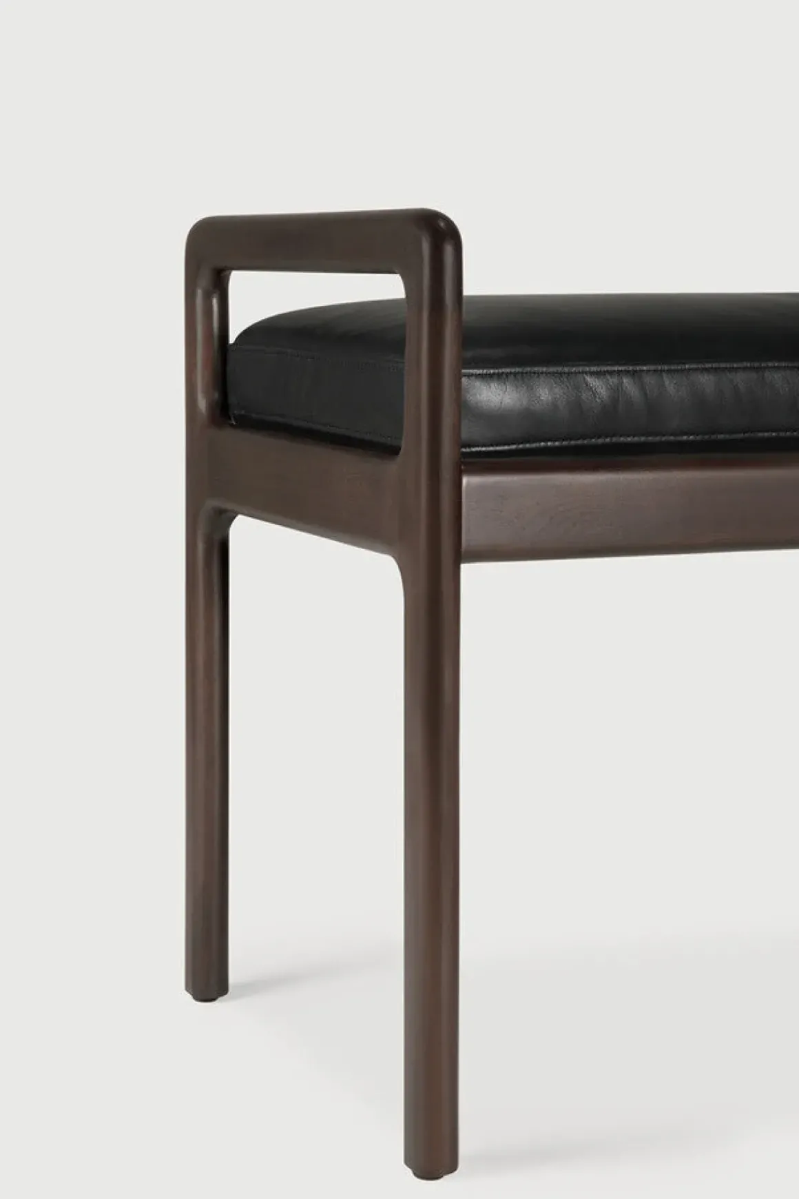Benk - Jack Mahogany/Black Leather