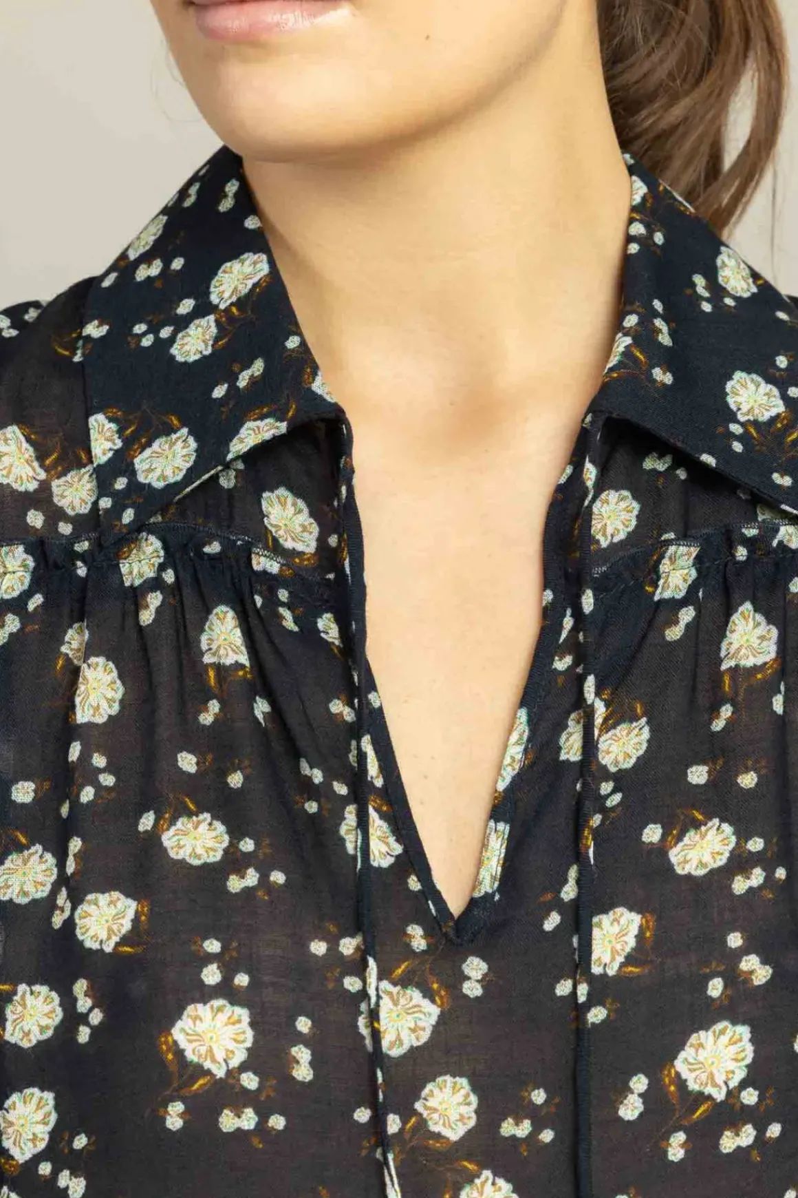 Bluse - Floral Volumes Blue/White Flower Garden