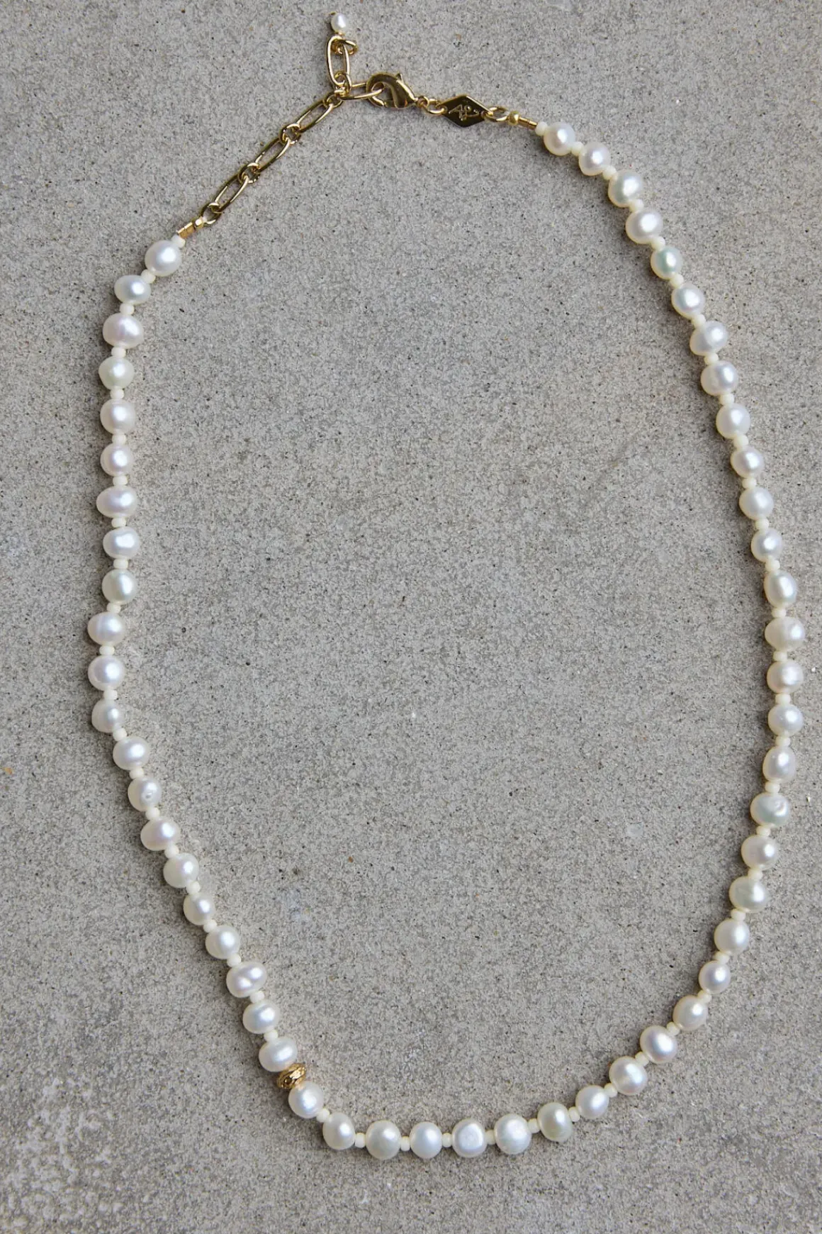 Halskjede - Petit Stellar Pearly Gold