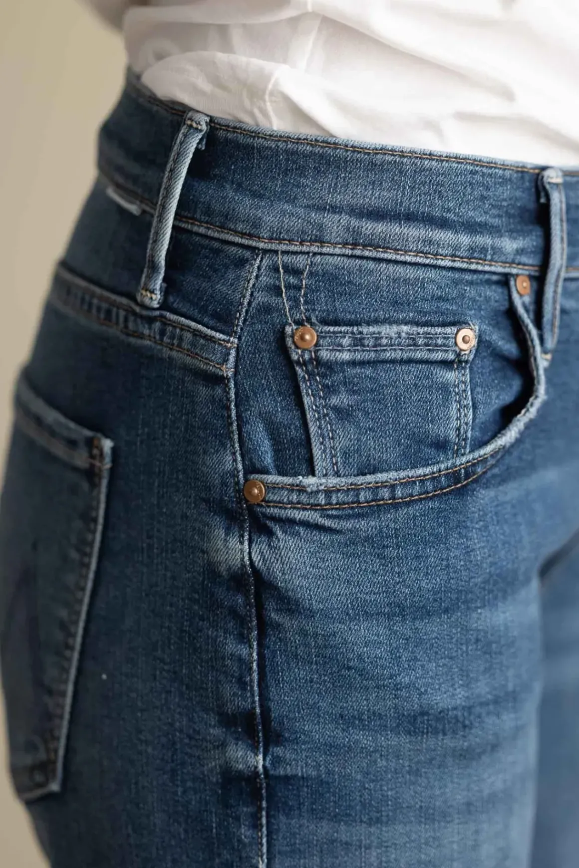 Jeans - Mid Rise Maven Sneak Over The Top