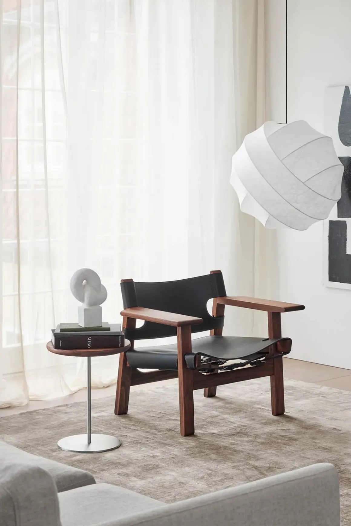 Loungestol - Spanish Chair 2226 Oljet Valnøtt/Sort Lær