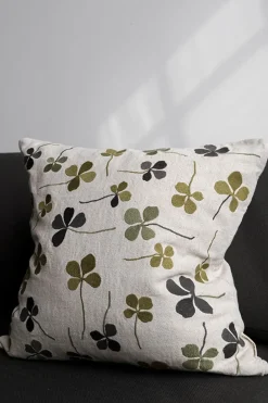Putetrekk - Clover Embroidered 48x48cm