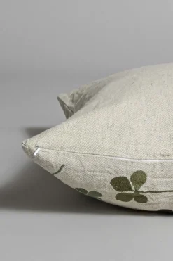 Putetrekk - Clover Embroidered 48x48cm