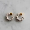 Øreringer - La Grande Bellezza Hoops 20mm Beige