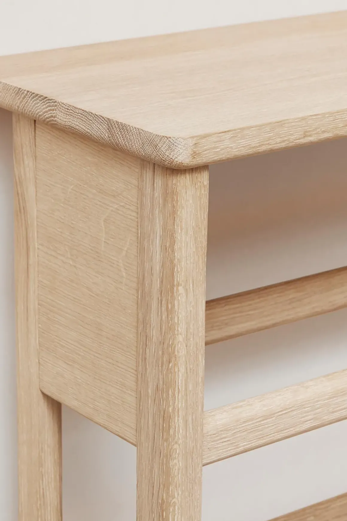 Skohylle - A Line Shoerack 35 Hvitoljet Eik