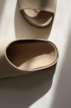 Sko - Sandaler Slippers Julita Suede Sand