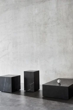 Sofabord - Plinth Cubic 40x40xh39cm Black Marble