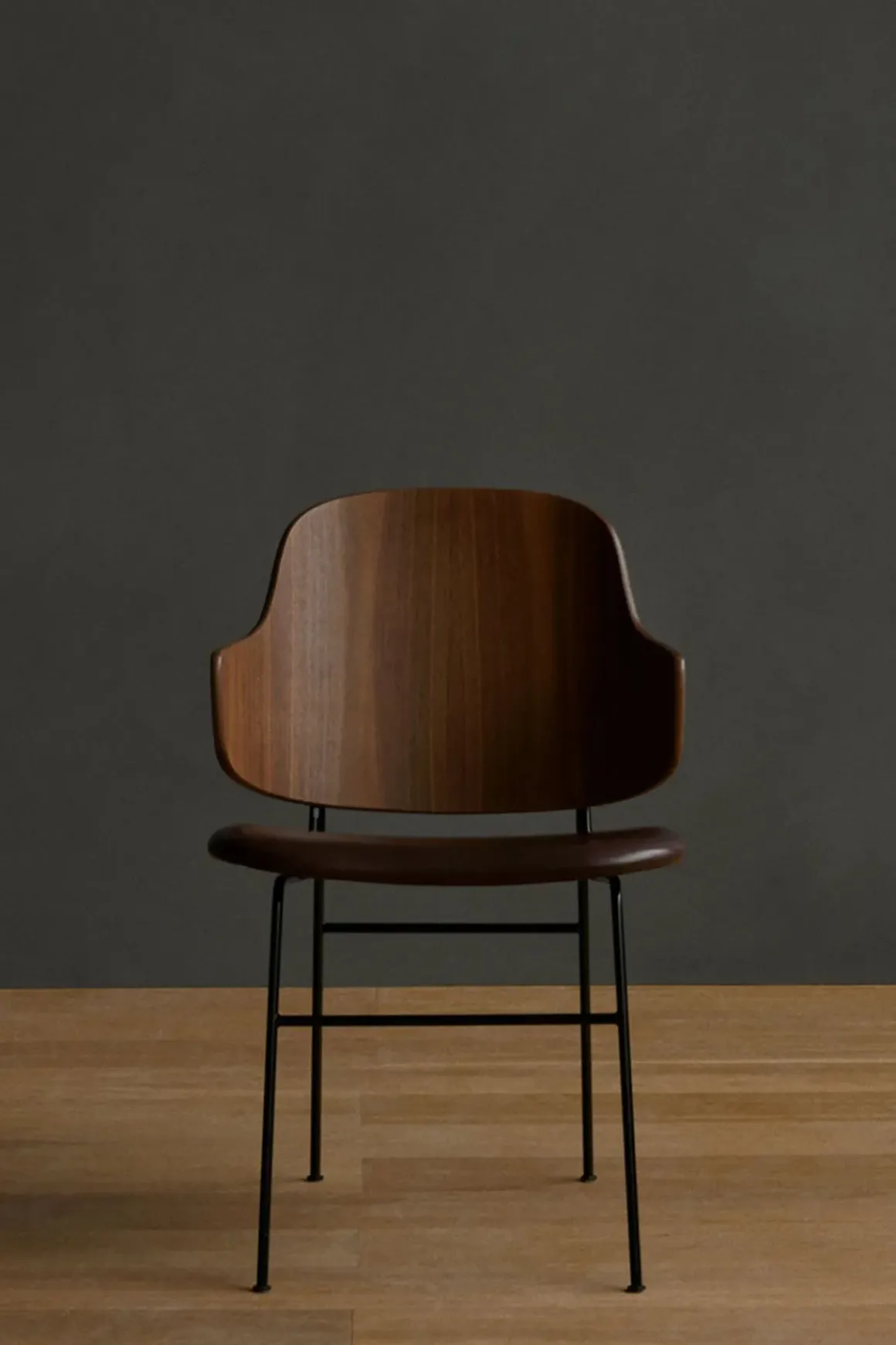 Spisestol - The Penguin Dakar 329, Black Steel, Walnut