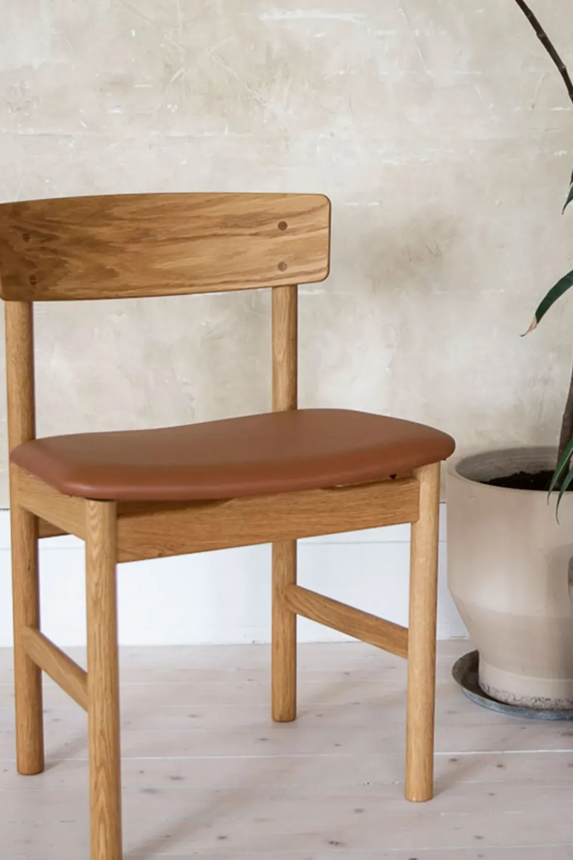 Spisestuestol - Mogensen Model 3236 Oljet Eik / 75 Cognac Lær