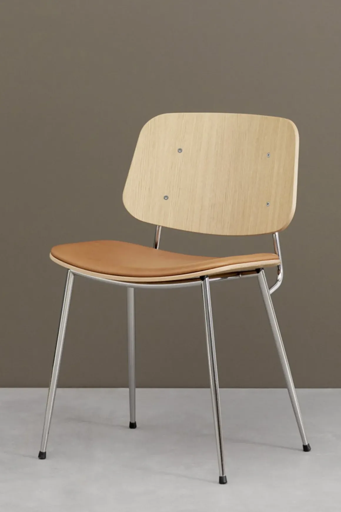 Spisestuestol - Søborg 3061 Lakkert/Krom Eik / 95 Cognac Lær