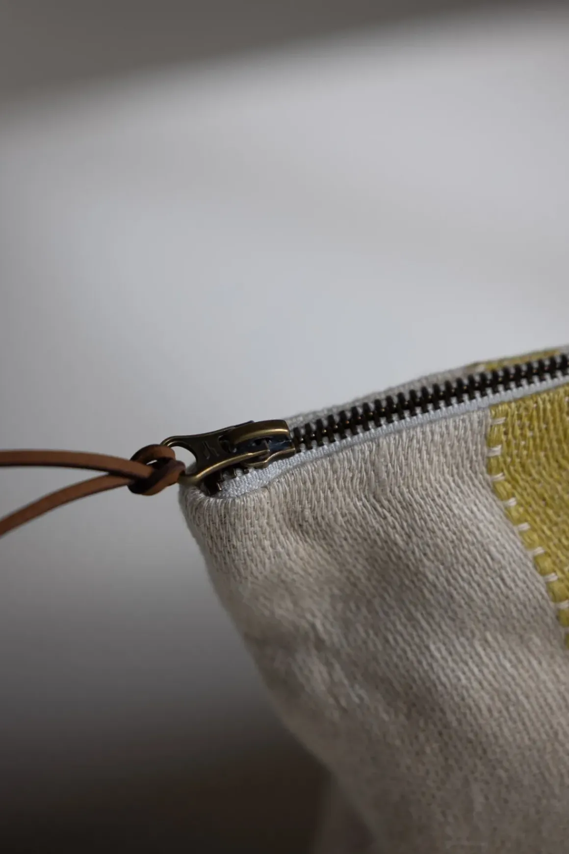 Toalettmappe - Belgian Pouch Mustard Stripe