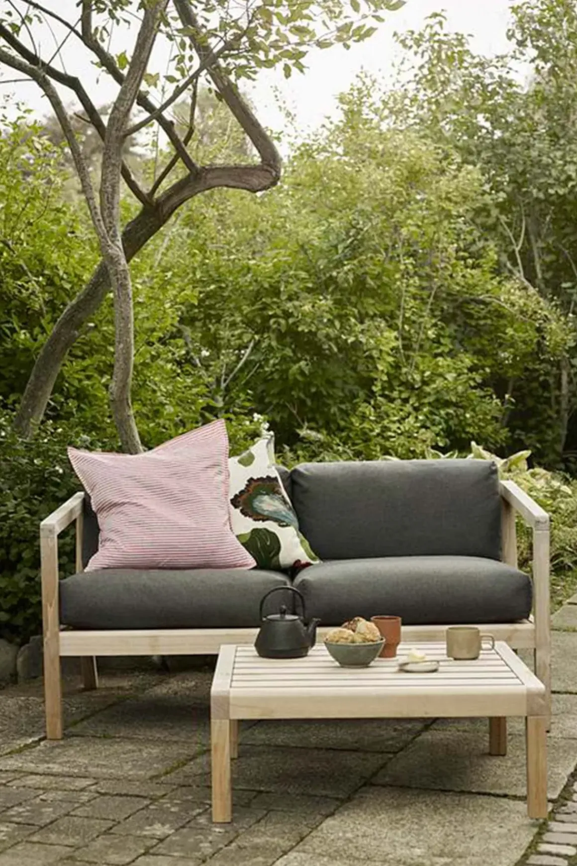 Utebord - Virkelyst 70x70x30cm Teak