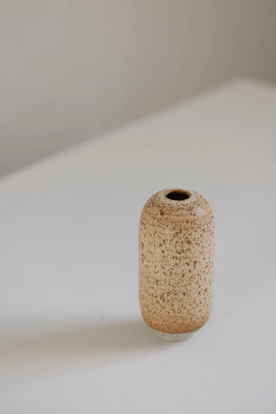 Vase - Yuki Mini Puffin Egg